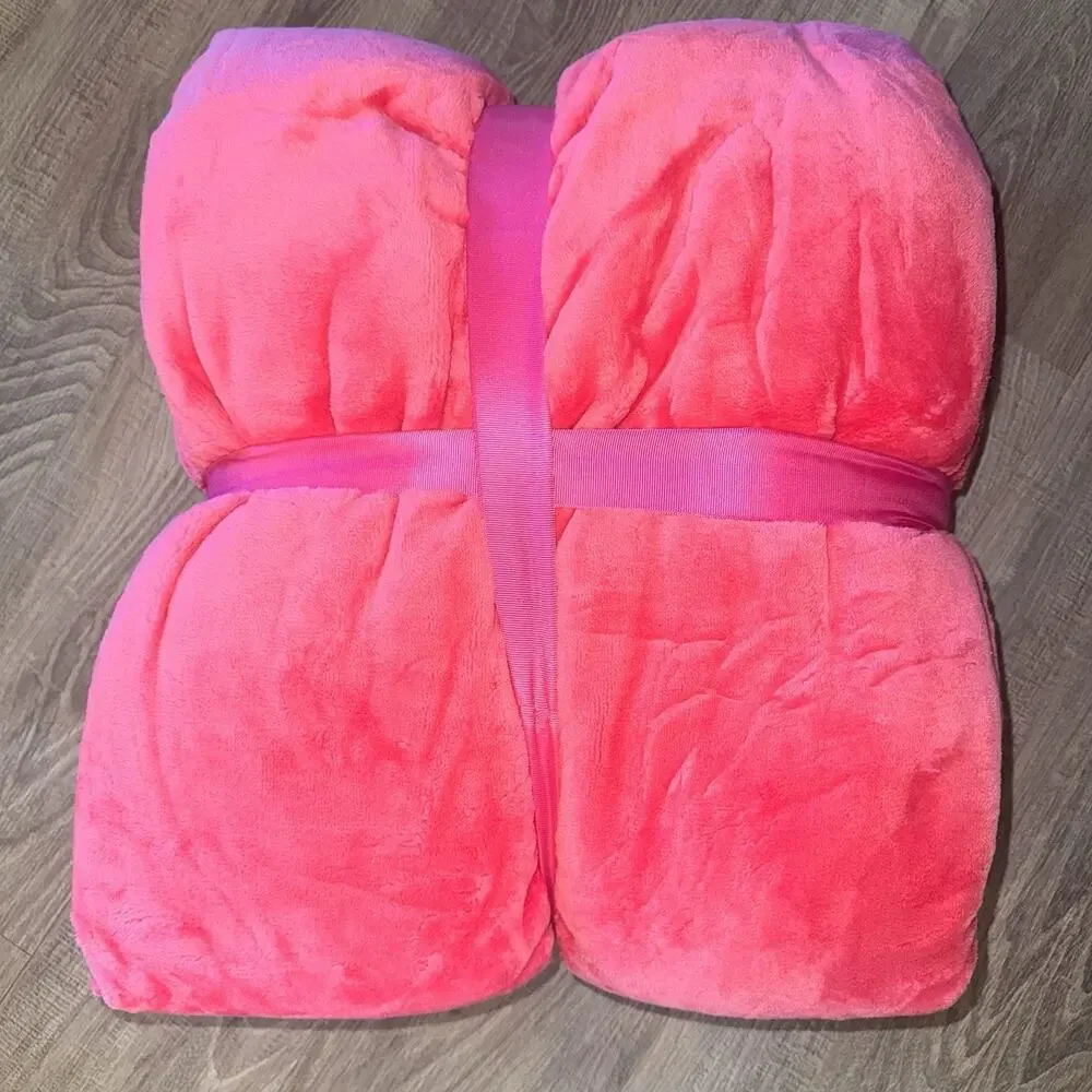 5 Star Montana Super Soft Flannel Blanket King Size Hot Pink Plush New